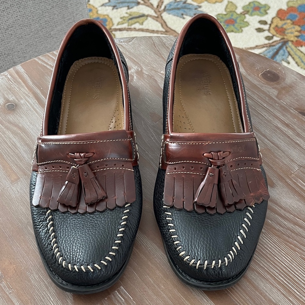 Weejuns by GH Bass Classic Black and Brown Loafers